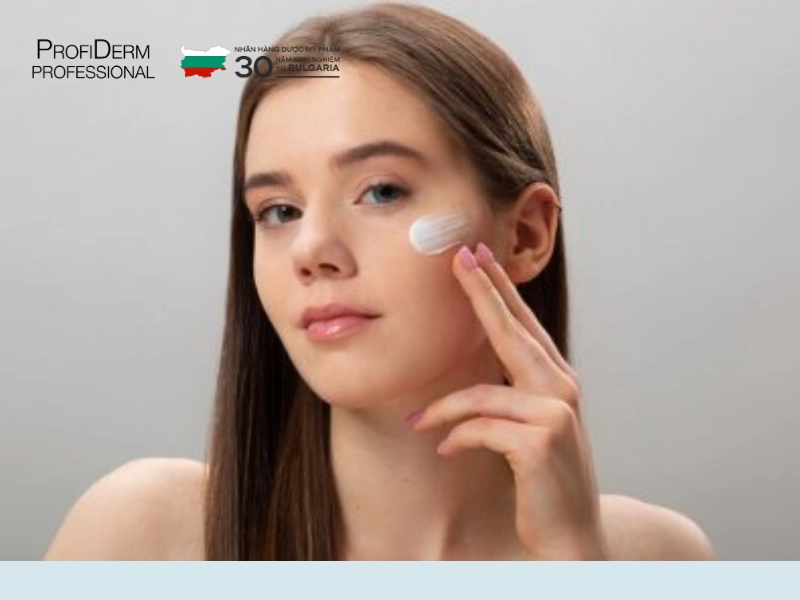 Hướng Dẫn Sử Dụng Kem Dưỡng Ẩm Cho Da Nhạy Cảm An Toàn